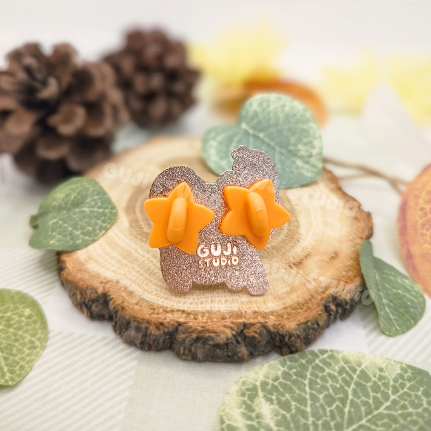 Pin de esmalte de rollo Matcha Shiba